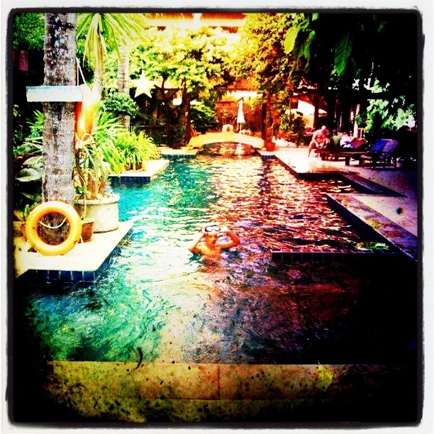 The swimming pool at Phra Nang Inn.